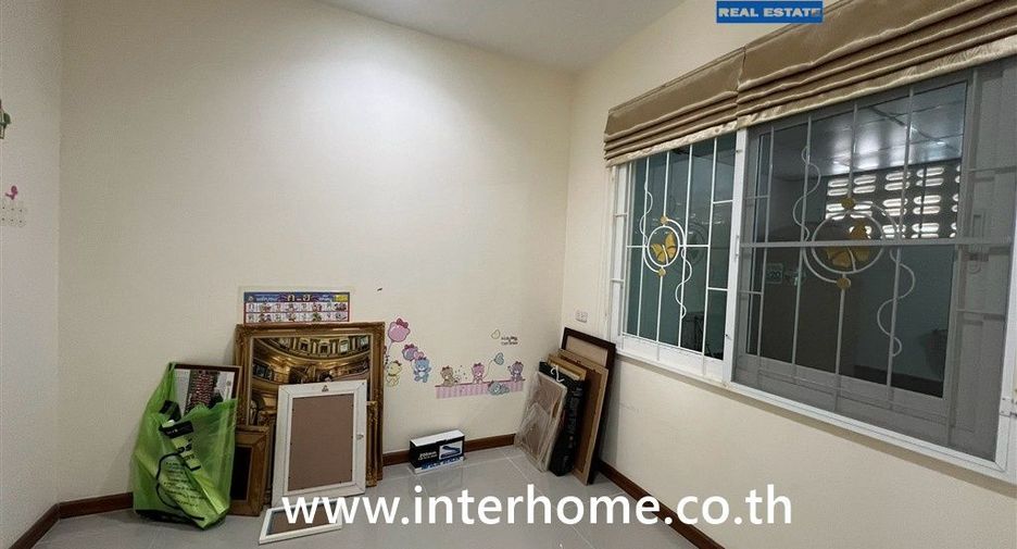Reihenhaus zum Kauf mit 4 Zimmer in Pak Kret, Nonthaburi