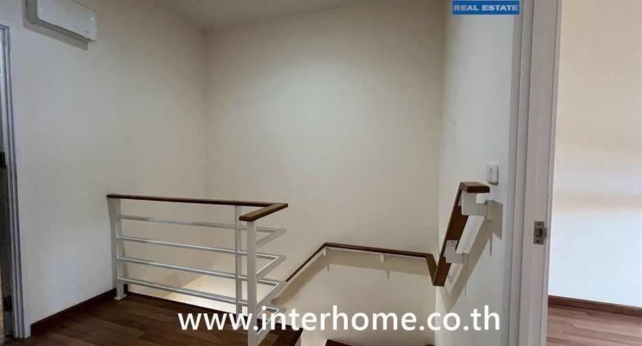 Reihenhaus zum Kauf mit 4 Zimmer in Pak Kret, Nonthaburi