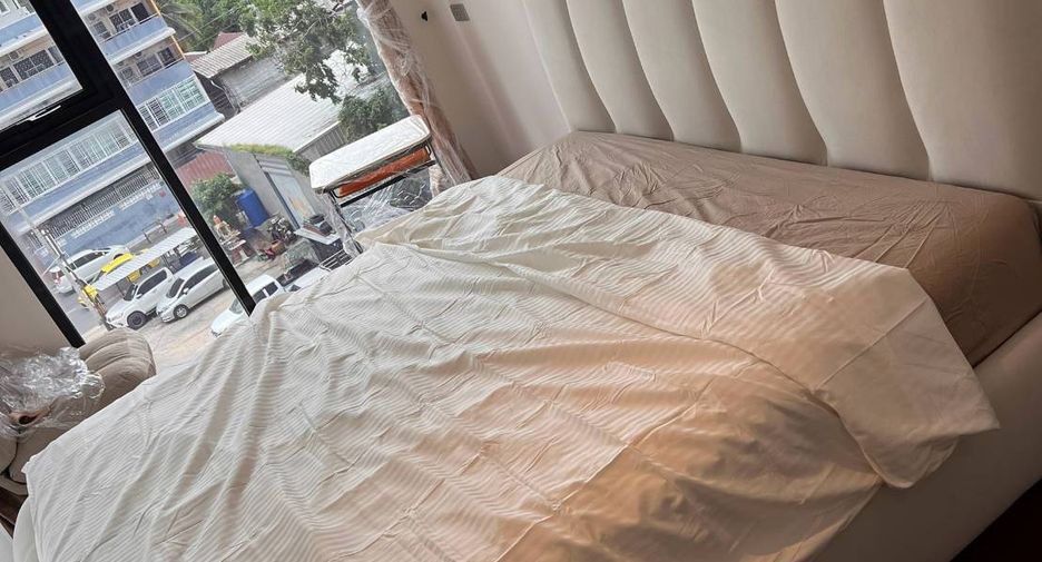 For rent 2 bedrooms condo in Bang Kho Laem, Bangkok