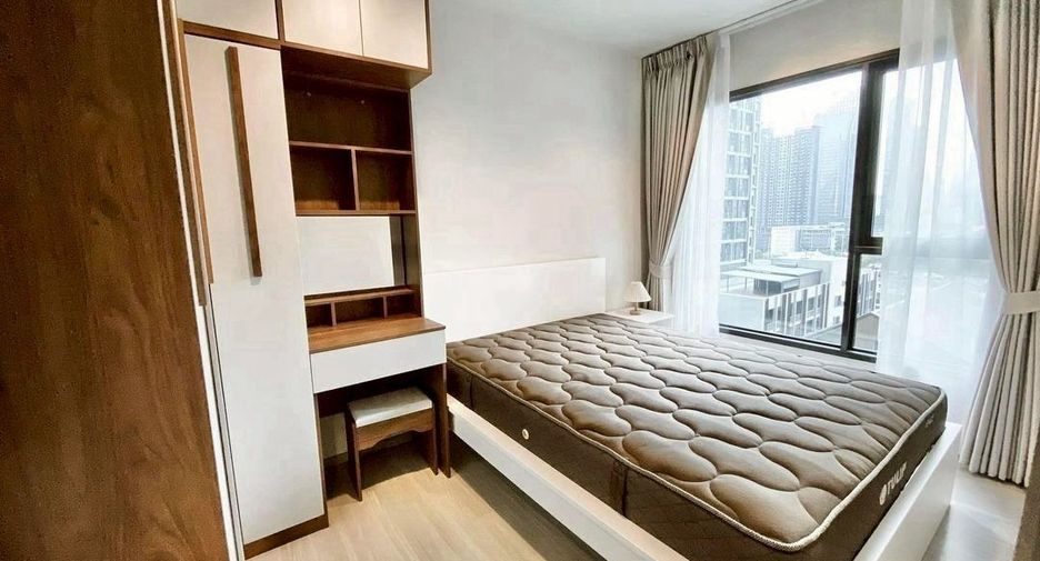 For rent 2 bedrooms condo in Huai Khwang, Bangkok