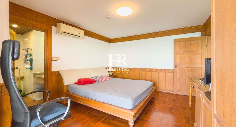 For sale 3 bedrooms condo in Bang Lamung, Chonburi