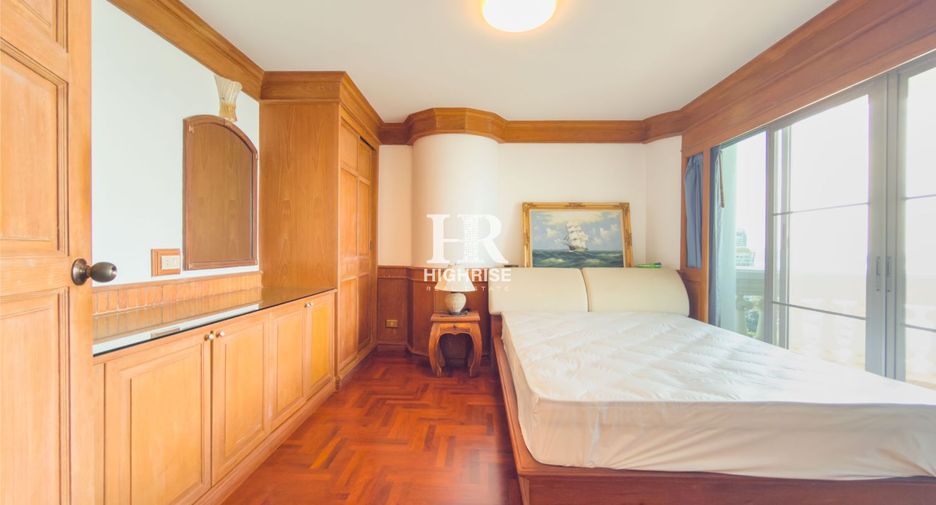 For sale 3 bedrooms condo in Bang Lamung, Chonburi