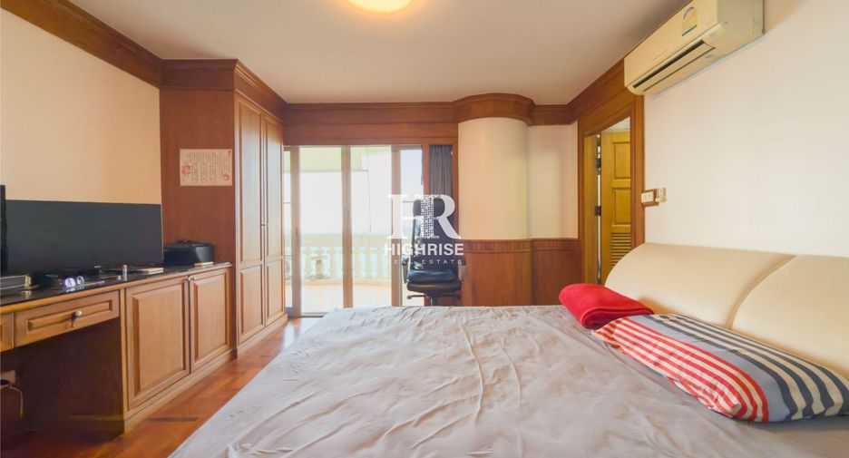 For sale 3 bedrooms condo in Bang Lamung, Chonburi