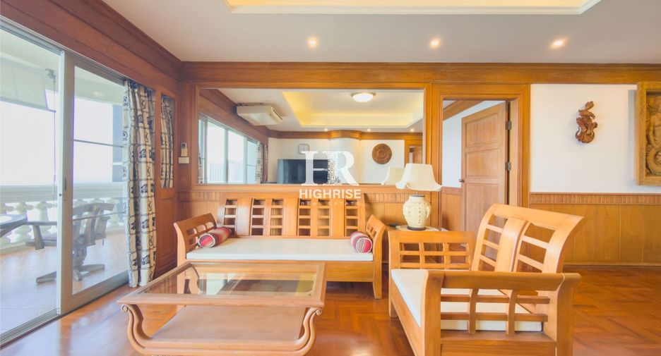 For sale 3 bedrooms condo in Bang Lamung, Chonburi