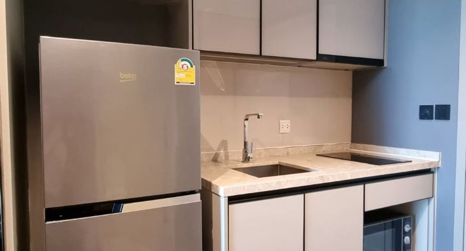 For rent 1 bed condo in Phaya Thai, Bangkok