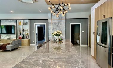 Villa zur Miete und zum Kauf mit 6 Zimmer in Huay Yai, Pattaya