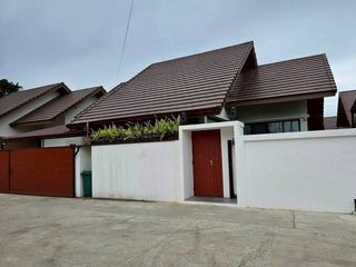 For rent and for sale 2 bedrooms house in Bang Lamung, Chonburi