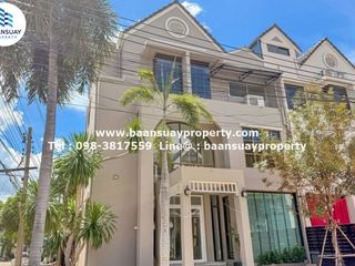 For rent 8 bedrooms townhouse in Wang Thonglang, Bangkok