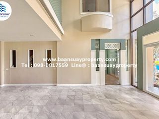For rent 8 bedrooms townhouse in Wang Thonglang, Bangkok