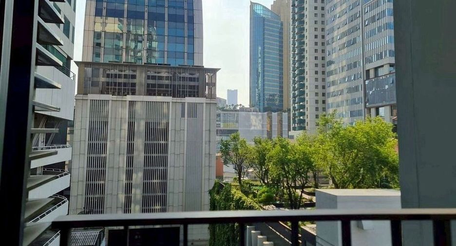 À louer 1 chambre condo à Khlong Toei, Bangkok