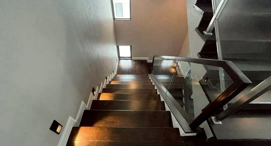 Haus zur Miete und zum Kauf mit 4 Zimmer in Suan Luang, Bangkok