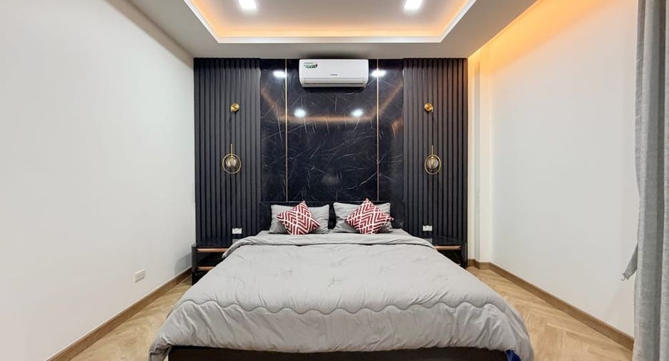 À louer 3 chambres villa à Bang Lamung, Chonburi