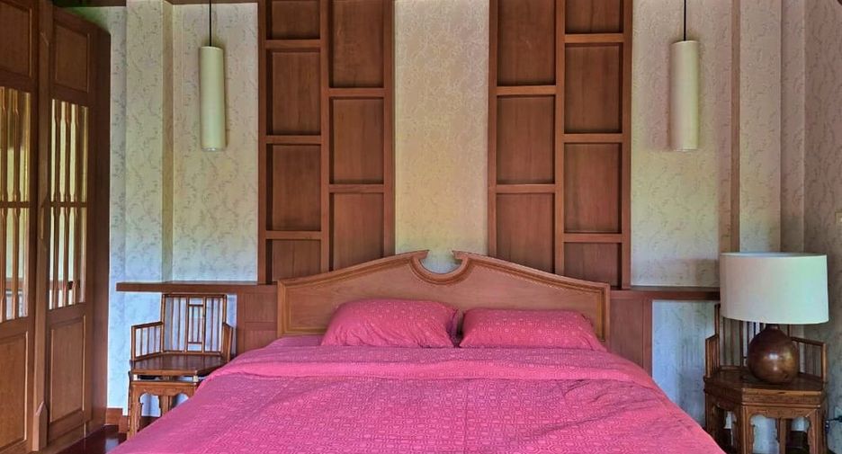 For rent and for sale 4 bedrooms villa in Jomtien, Pattaya