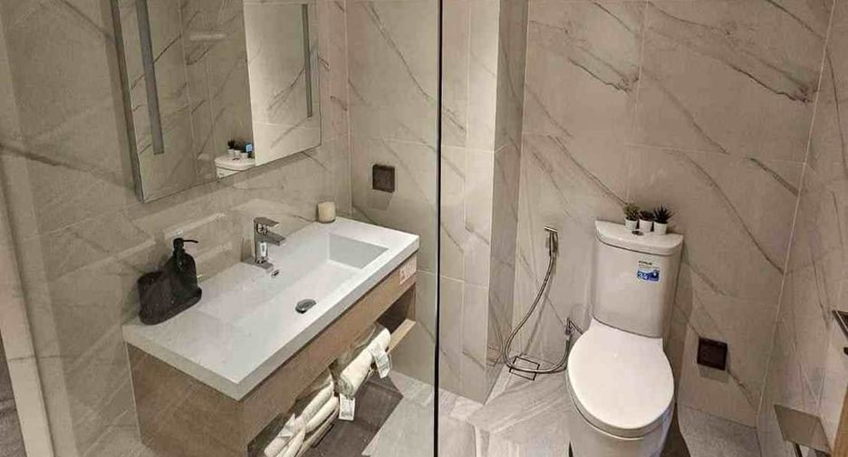 For rent 1 bed condo in Bang Lamung, Chonburi