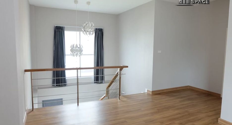 For rent 3 bedrooms villa in Bang Lamung, Chonburi