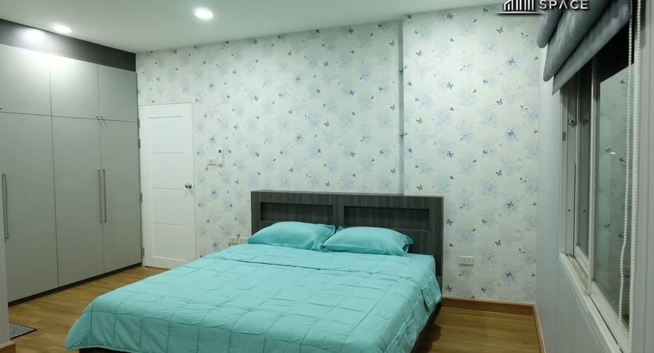 For rent 3 bedrooms villa in Bang Lamung, Chonburi