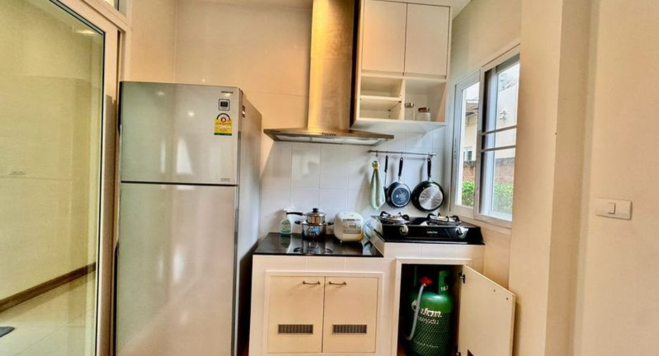 For rent 3 bedrooms house in Si Racha, Chonburi