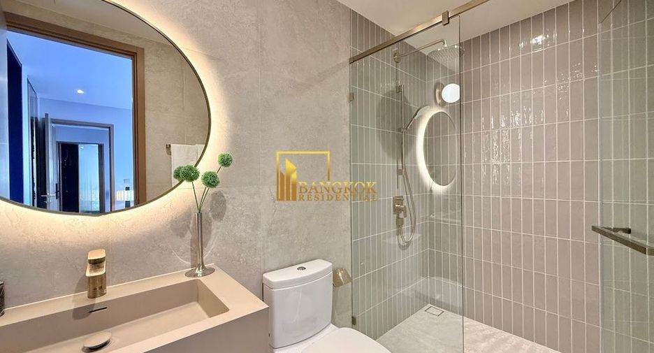 For rent 3 bedrooms condo in Khlong Toei, Bangkok