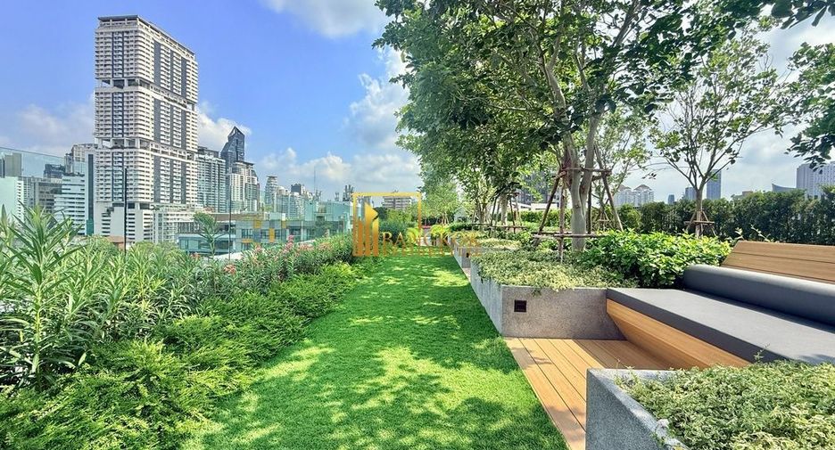 For rent 3 bedrooms condo in Khlong Toei, Bangkok