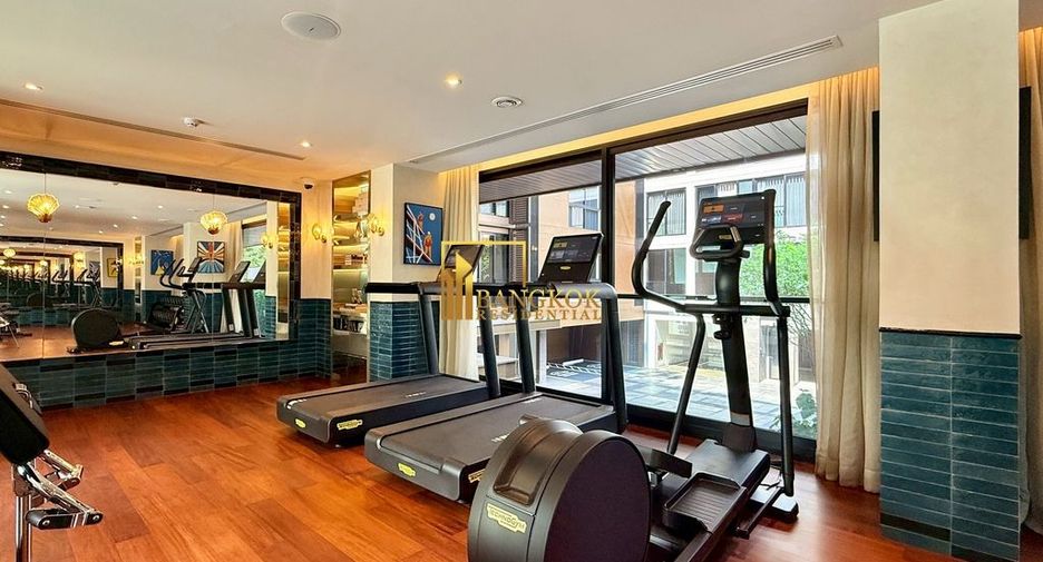 For rent 3 bedrooms condo in Khlong Toei, Bangkok