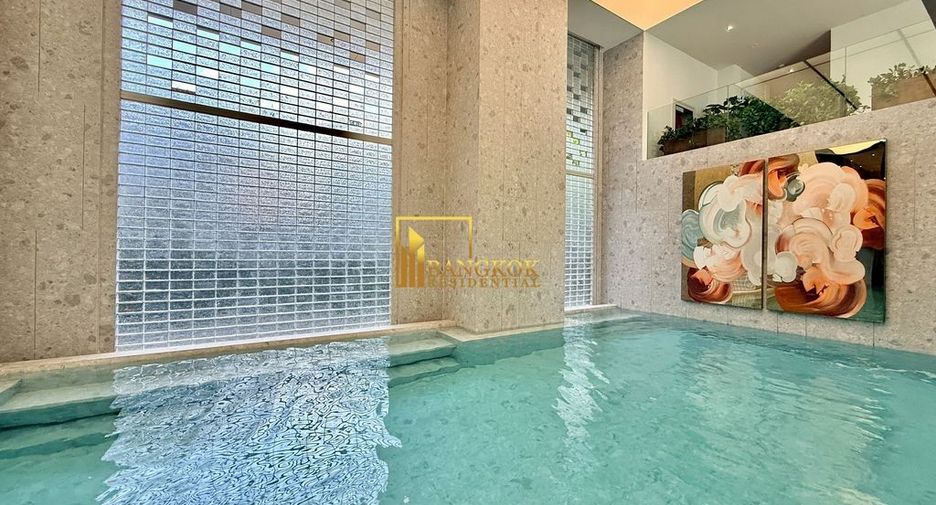For rent 3 bedrooms condo in Khlong Toei, Bangkok