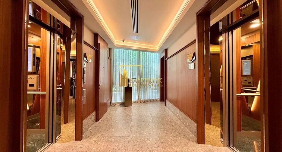 For rent 3 bedrooms condo in Khlong Toei, Bangkok
