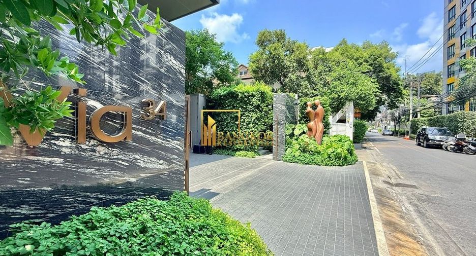 For rent 3 bedrooms condo in Khlong Toei, Bangkok