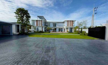 For sale 5 bedrooms house in Bang Lamung, Chonburi