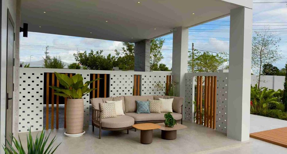 For sale 5 bedrooms house in Bang Lamung, Chonburi