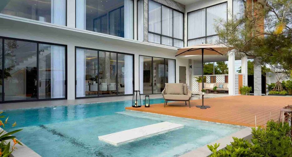 For sale 5 bedrooms house in Bang Lamung, Chonburi