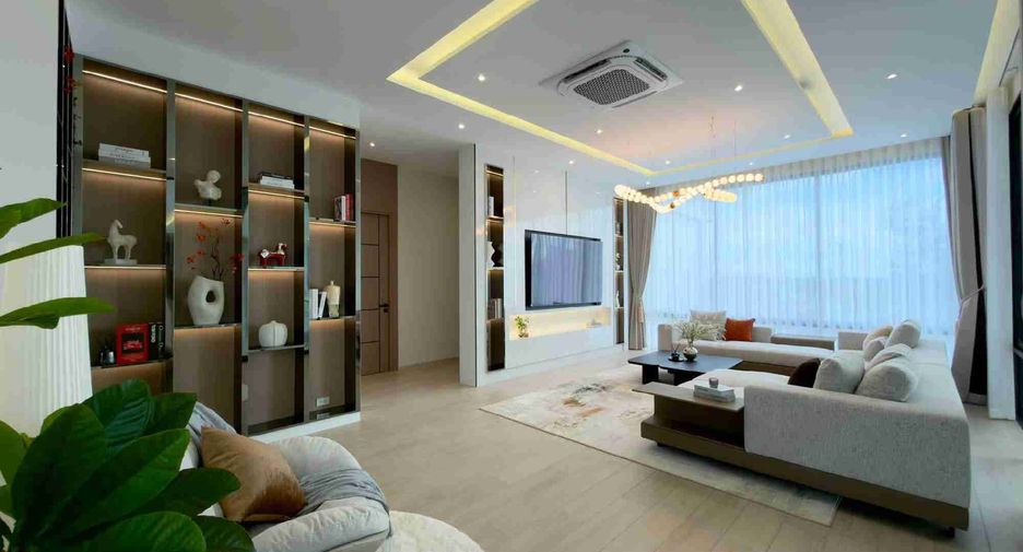 For sale 5 bedrooms house in Bang Lamung, Chonburi