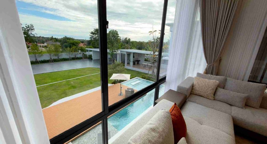 For sale 5 bedrooms house in Bang Lamung, Chonburi