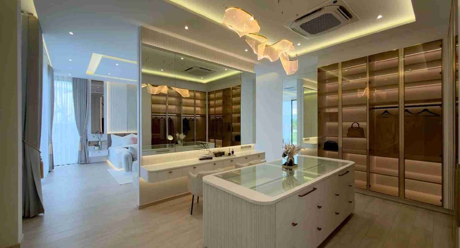 For sale 5 bedrooms house in Bang Lamung, Chonburi