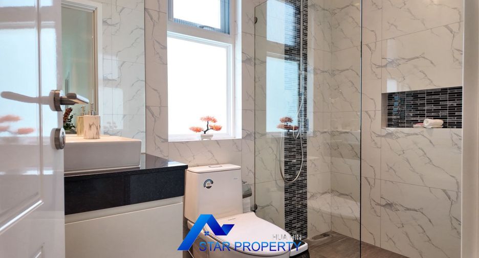 For sale 3 ベッドルーム villa in Hua Hin, Prachuap Khiri Khan