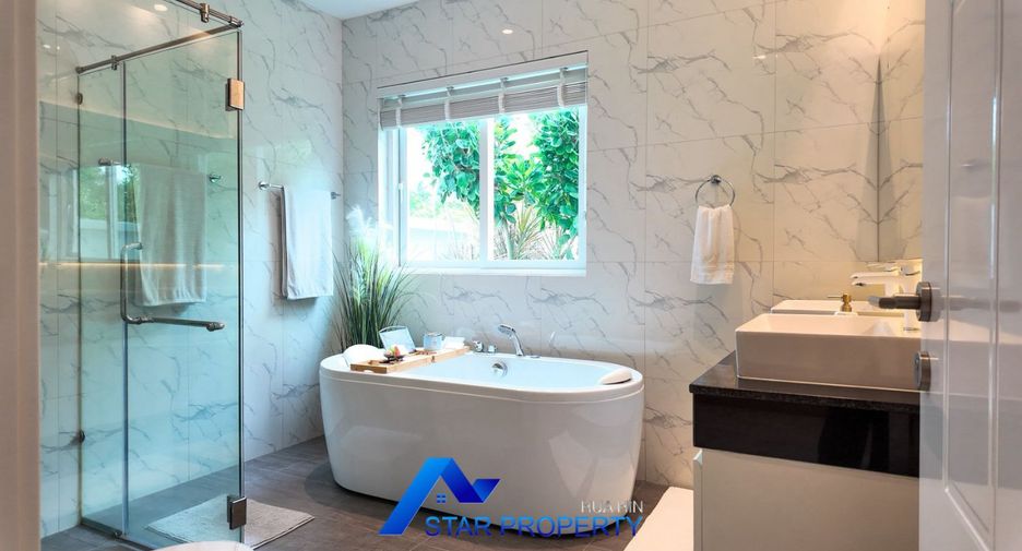 For sale 3 ベッドルーム villa in Hua Hin, Prachuap Khiri Khan