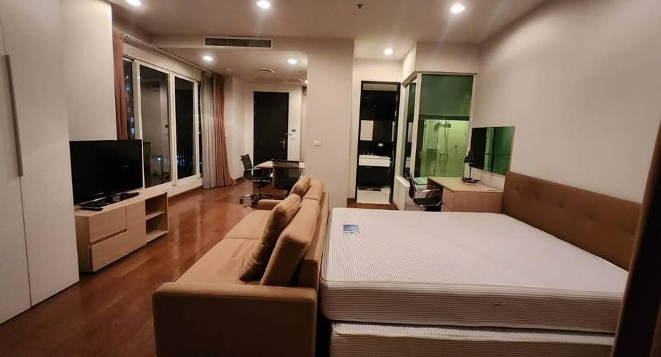 Wohnung zur Miete mit 1 Zimmer in Pathum Wan, Bangkok