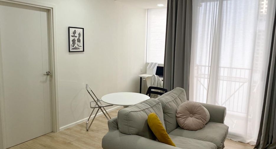 For rent 1 bed condo in Phra Khanong, Bangkok