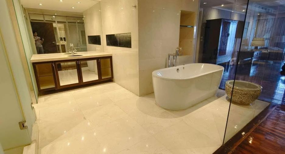 Wohnung zur Miete mit 1 Zimmer in Watthana, Bangkok