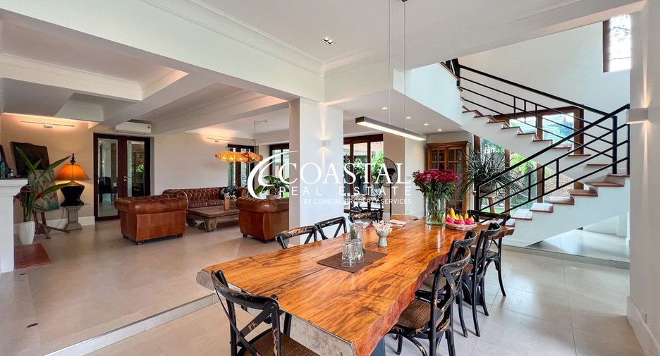 For sale 4 bedrooms house in Huay Yai, Pattaya