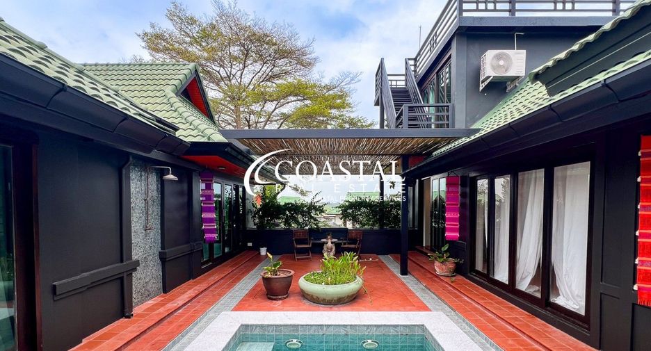 For sale 4 bedrooms house in Huay Yai, Pattaya