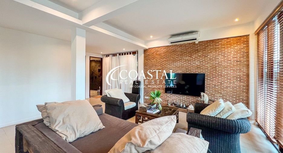 For sale 4 bedrooms house in Huay Yai, Pattaya