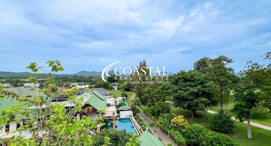 For sale 4 bedrooms house in Huay Yai, Pattaya