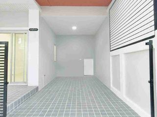 Casa adosada en venta de 3 habitaciones en Bang Yai, Nonthaburi