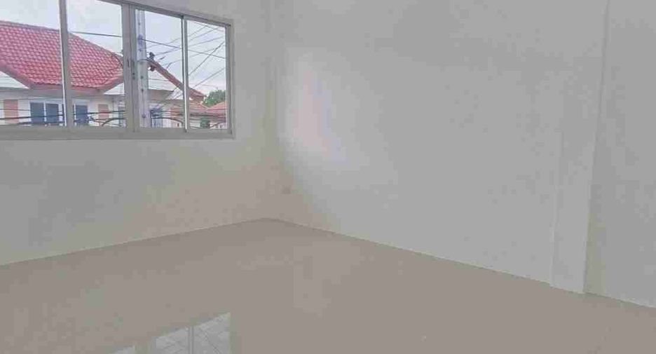 Casa adosada en venta de 3 habitaciones en Bang Yai, Nonthaburi