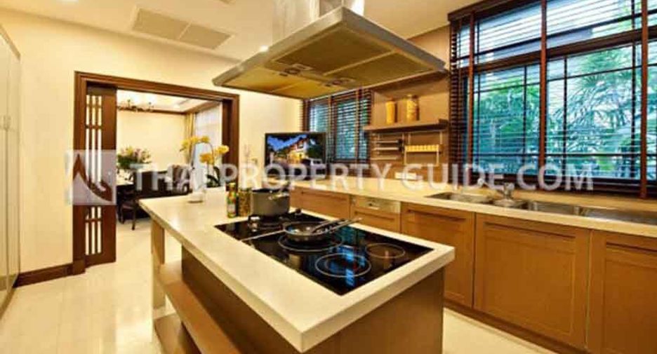 For rent 4 bedrooms house in Sathon, Bangkok