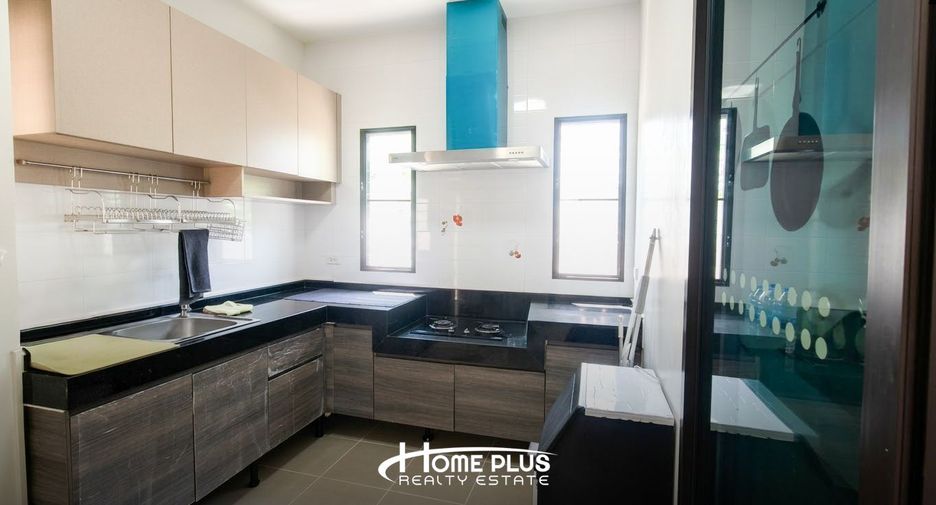 Haus zur Miete mit 4 Zimmer in Bang Phli, Samut Prakan