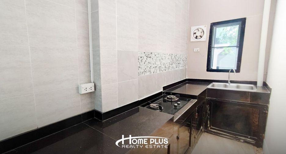 Haus zur Miete mit 4 Zimmer in Bang Phli, Samut Prakan