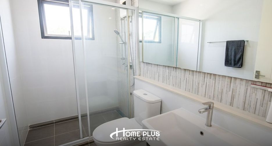 Haus zur Miete mit 4 Zimmer in Bang Phli, Samut Prakan