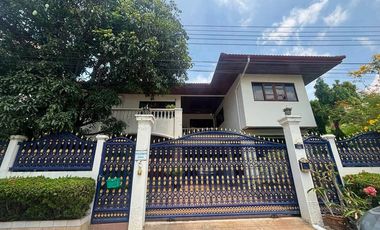 For sale 4 bedrooms house in Suan Luang, Bangkok