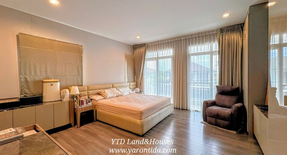 For sale 4 bedrooms house in Bang Phli, Samut Prakan